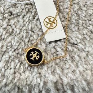 You Don't Want to Miss The Best Seller ✨Tory Burch KIRA ENAMEL CHAIN bracelet
